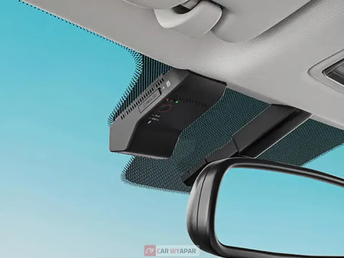 Interior shot of the Exter's factory-fitted dual-camera dashcam.